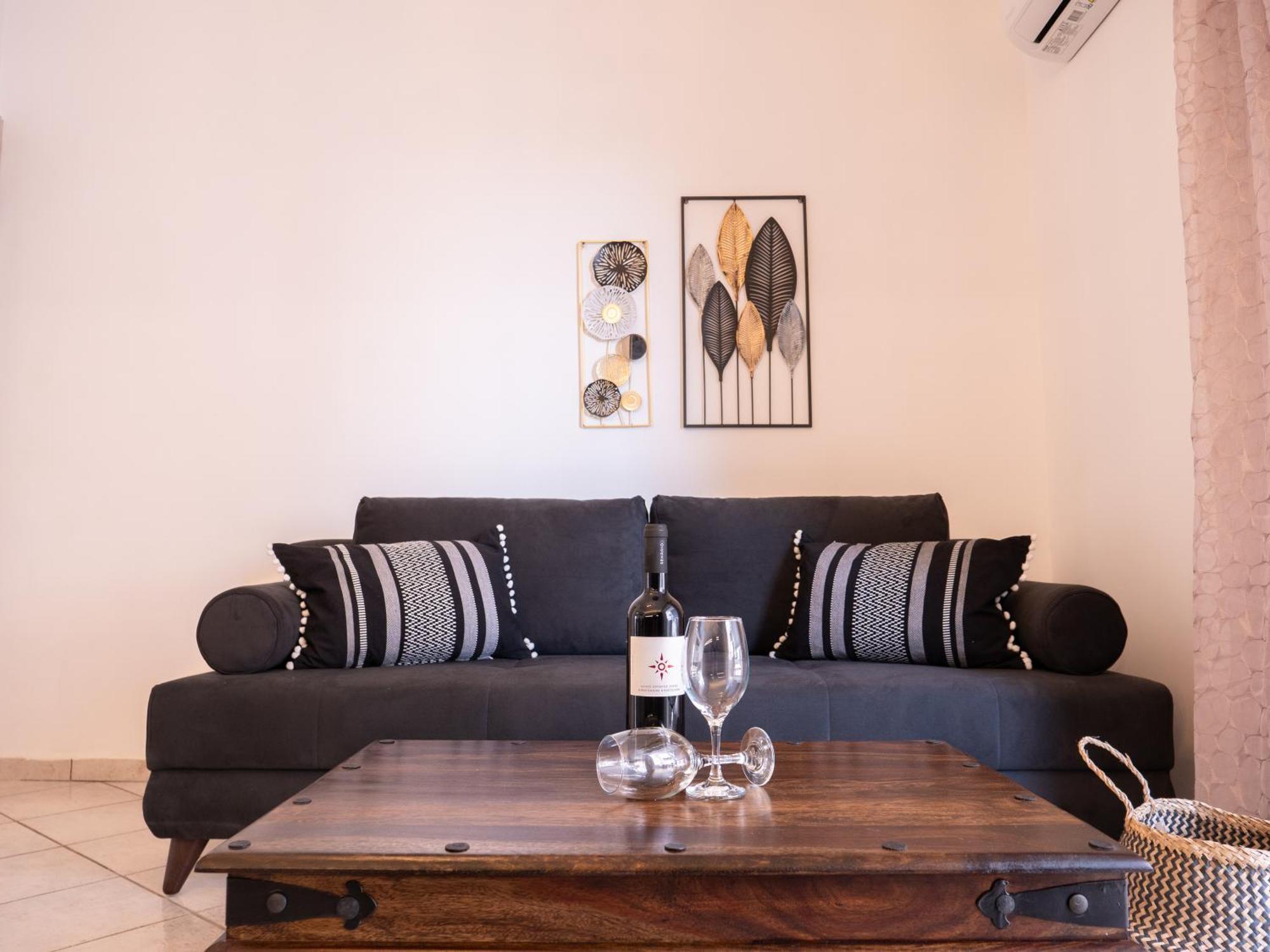 Athina'S Home Pireus Exteriör bild