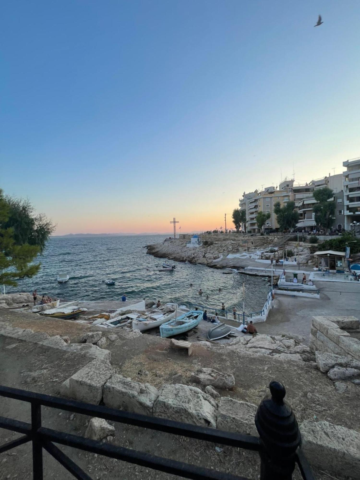 Athina'S Home Pireus Exteriör bild